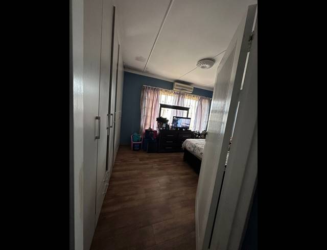 3 BEDROOM HOUSE FOR SALE IN HAYFIELDS